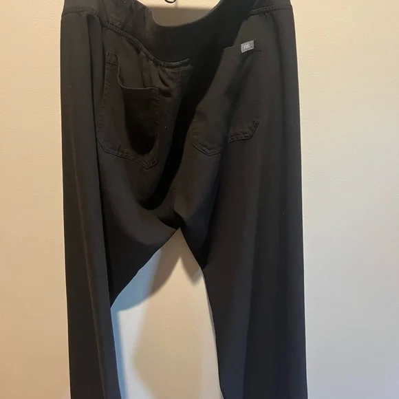 Figs Livingston scrub Pants women’s - Picture 2 of 6